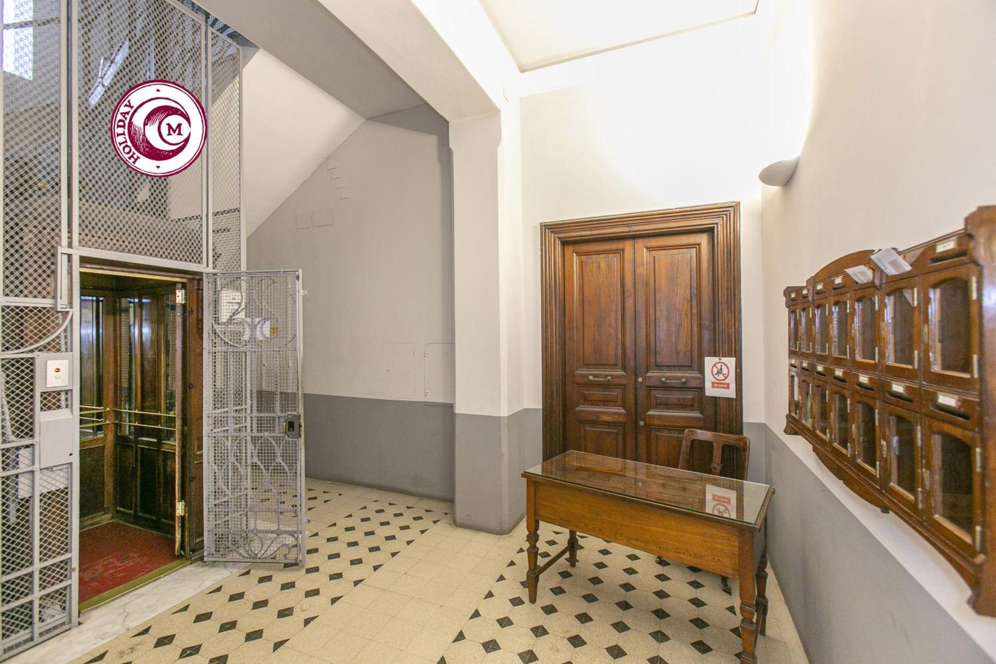 Appartamento C M Piazza Cavour Elegant Flat