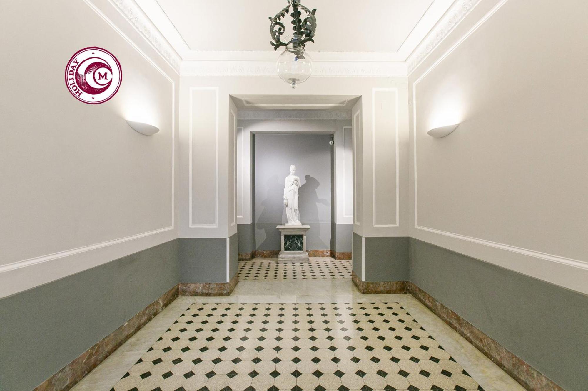 C M Piazza Cavour Elegant Flat Appartamento *
