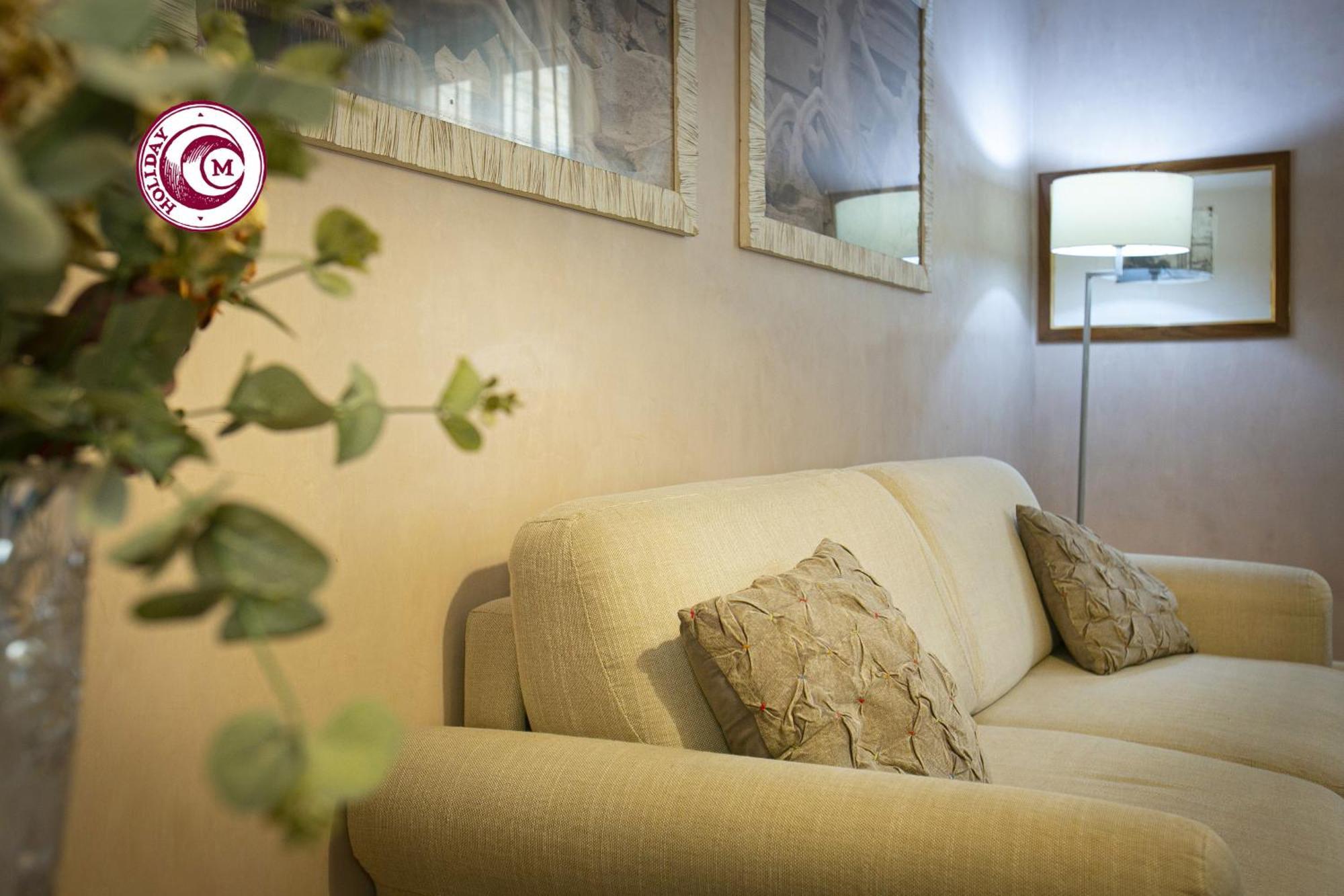 Appartamento C M Piazza Cavour Elegant Flat
